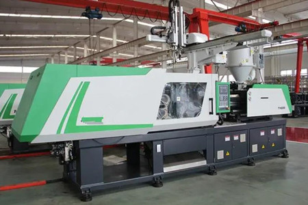 果筐注塑機(jī)大概賣多少錢一臺(tái)？幾萬到幾十萬不等！