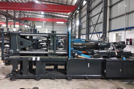 果筐注塑機廠家如何選擇比較好？需重視這些因素！