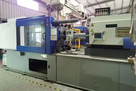 大型二板注塑機(jī)導(dǎo)軌腐蝕了如何修復(fù)？